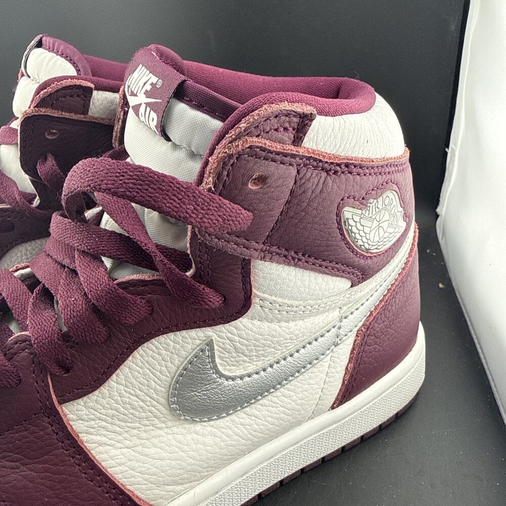 Nike Air Jordan 1 Retro High OG Bordeaux Men’s Size 8 555088-611 White Burgundy - Picture 2 of 8